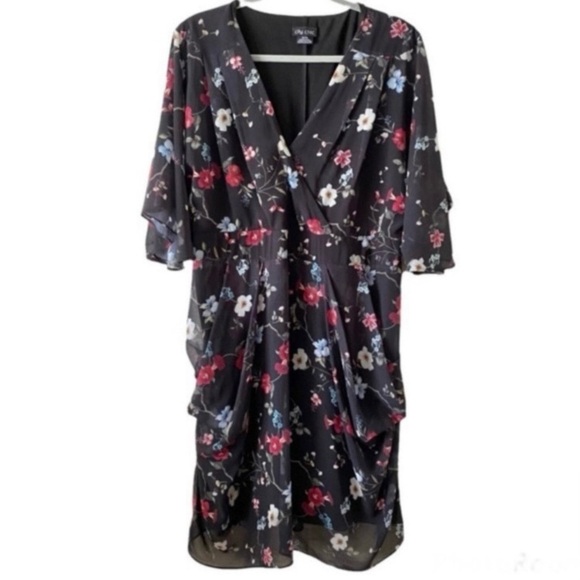 City Chic Floral Allure Chiffon Faux Wrap Drape Batwing Plus Dress Size 18 - Picture 15 of 15